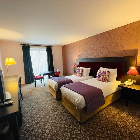 Burren Atlantic Hotel & Holiday Cottages Баливоган Екстериор снимка