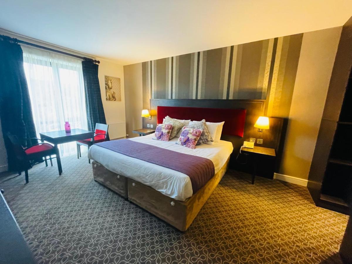 Burren Atlantic Hotel & Holiday Cottages Баливоган Екстериор снимка