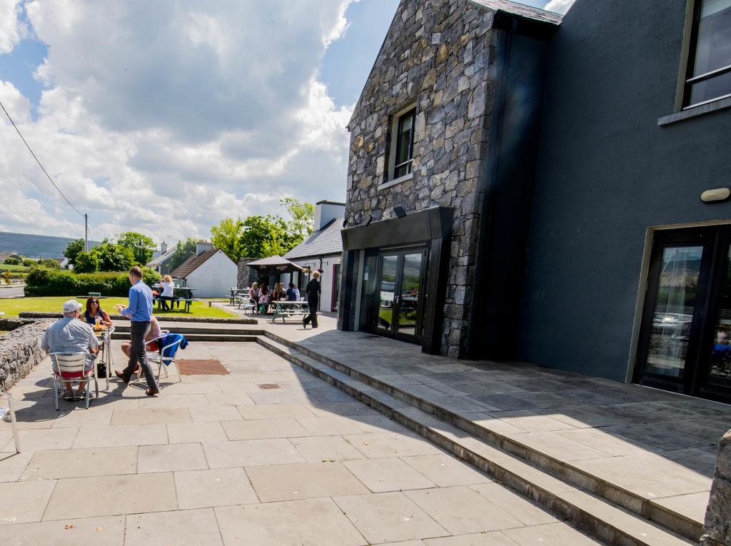Burren Atlantic Hotel & Holiday Cottages Баливоган Екстериор снимка