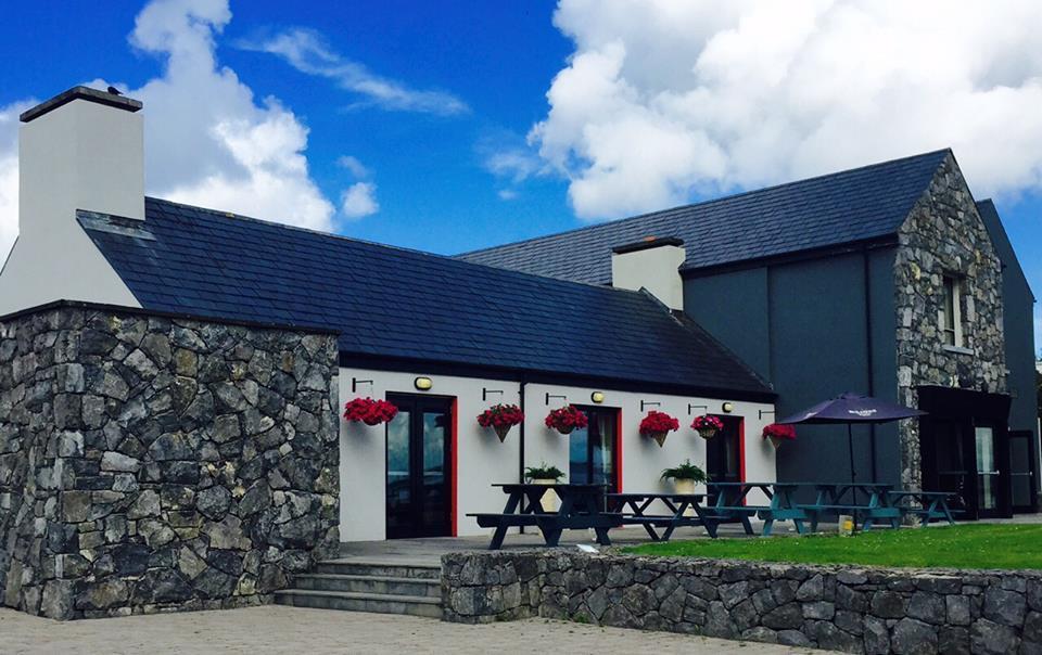 Burren Atlantic Hotel & Holiday Cottages Баливоган Екстериор снимка
